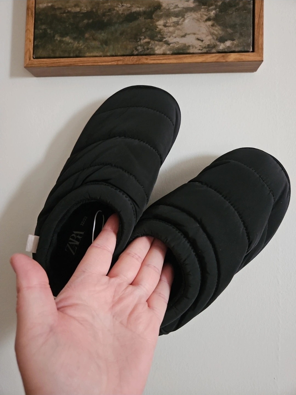 Zara Black Quilted Slip-On Puffer Shoes 32/33 (Size 1)